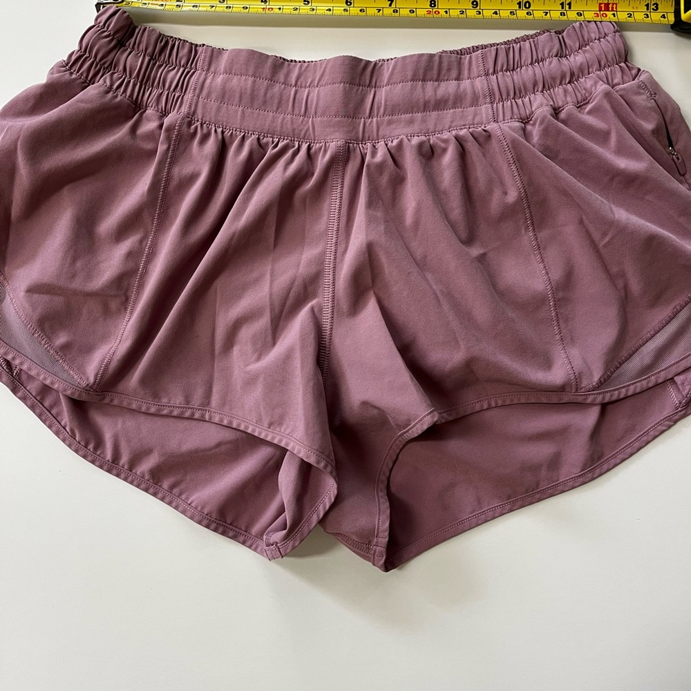 lululemon hotty hot 2.5” Low Rise Women's Dusty Purple Athletic Shorts - Picture 9 of 9